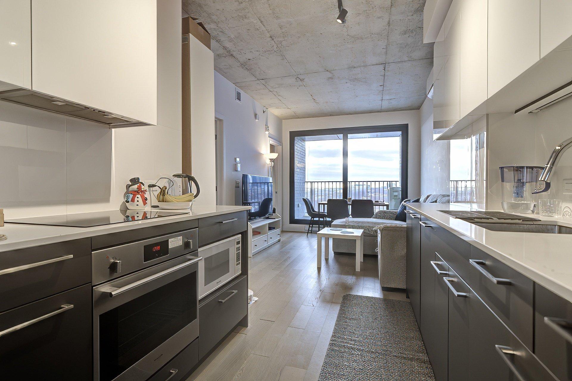 









2020


Boul. René-Lévesque O.

, 912,
Montréal (Ville-Marie),




QC
H3H0B4

