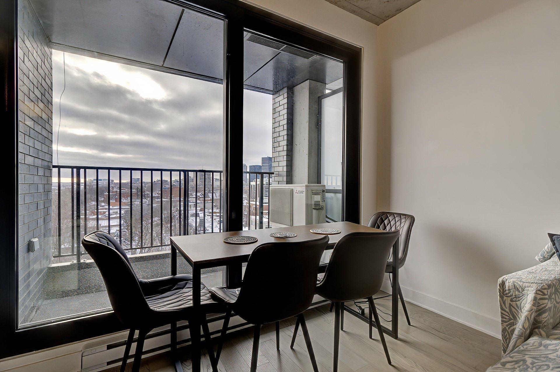 









2020


Boul. René-Lévesque O.

, 912,
Montréal (Ville-Marie),




QC
H3H0B4

