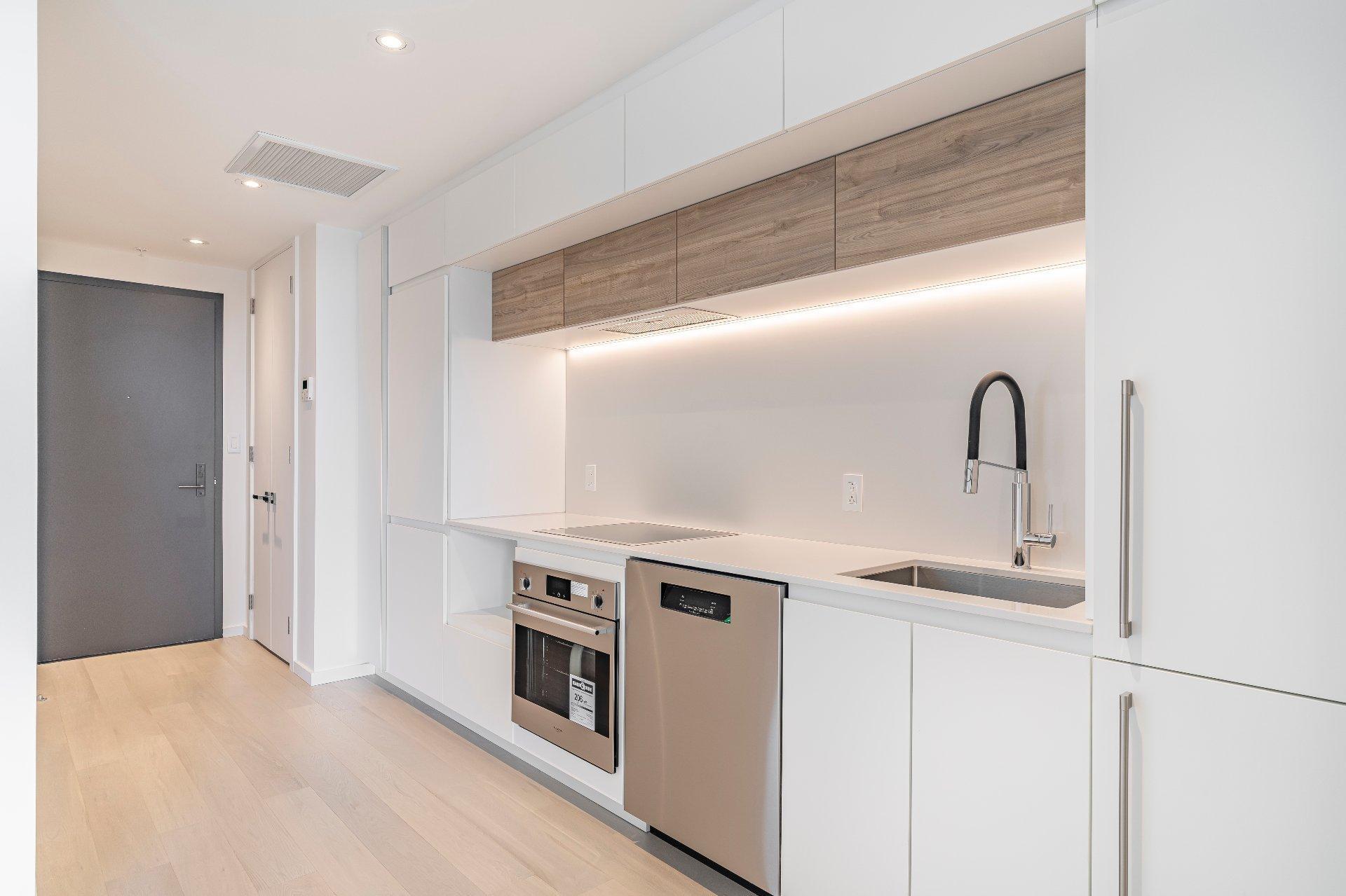 









1616


Rue des Bassins

, 513,
Montréal (Le Sud-Ouest),




QC
H3J0C3

