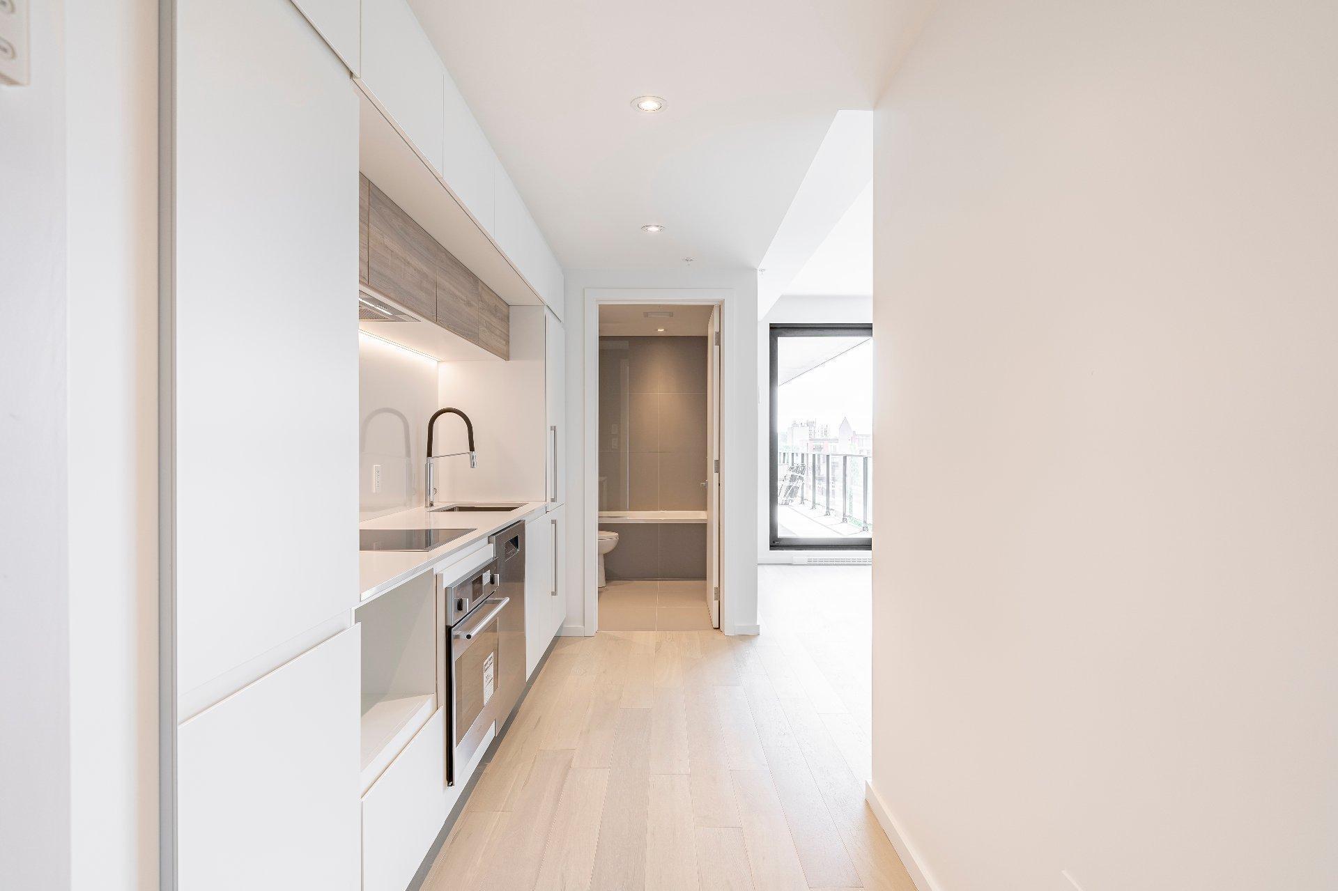 









1616


Rue des Bassins

, 513,
Montréal (Le Sud-Ouest),




QC
H3J0C3

