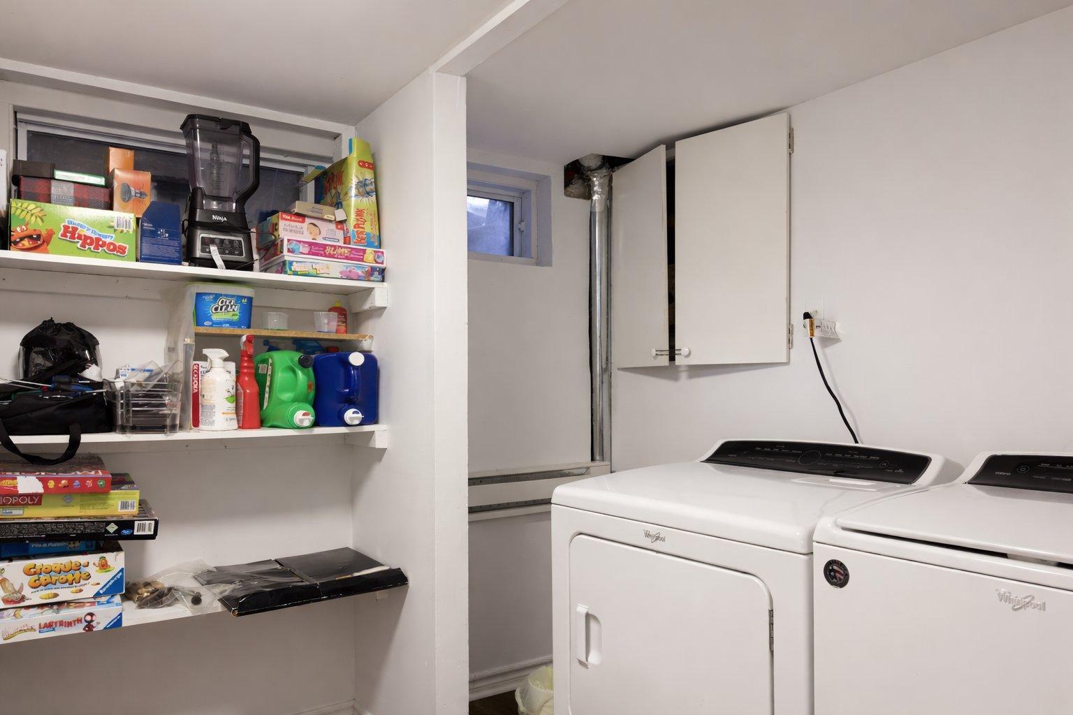 









763


Rue Riverin

,
Longueuil (Le Vieux-Longueuil),




QC
J4L3E5

