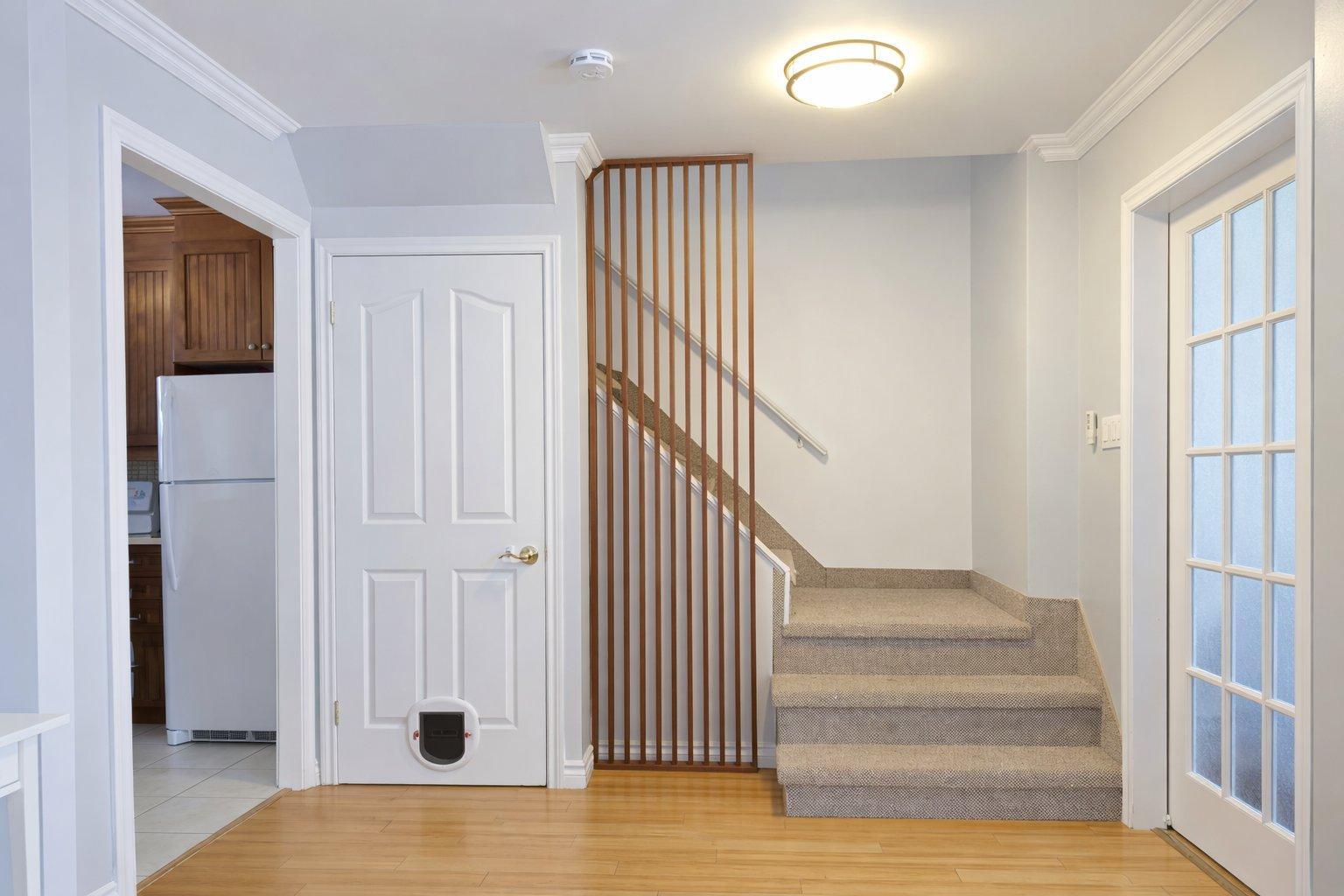 









763


Rue Riverin

,
Longueuil (Le Vieux-Longueuil),




QC
J4L3E5

