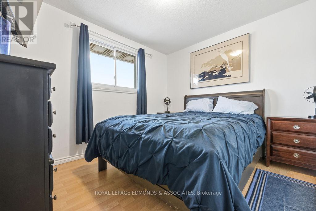 












31 HERMAN STREET

,
Petawawa,




Ontario
K8H1W1

