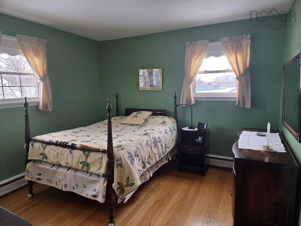 












35 Fairview Drive

,
Truro,




NS
B2N 1S2

