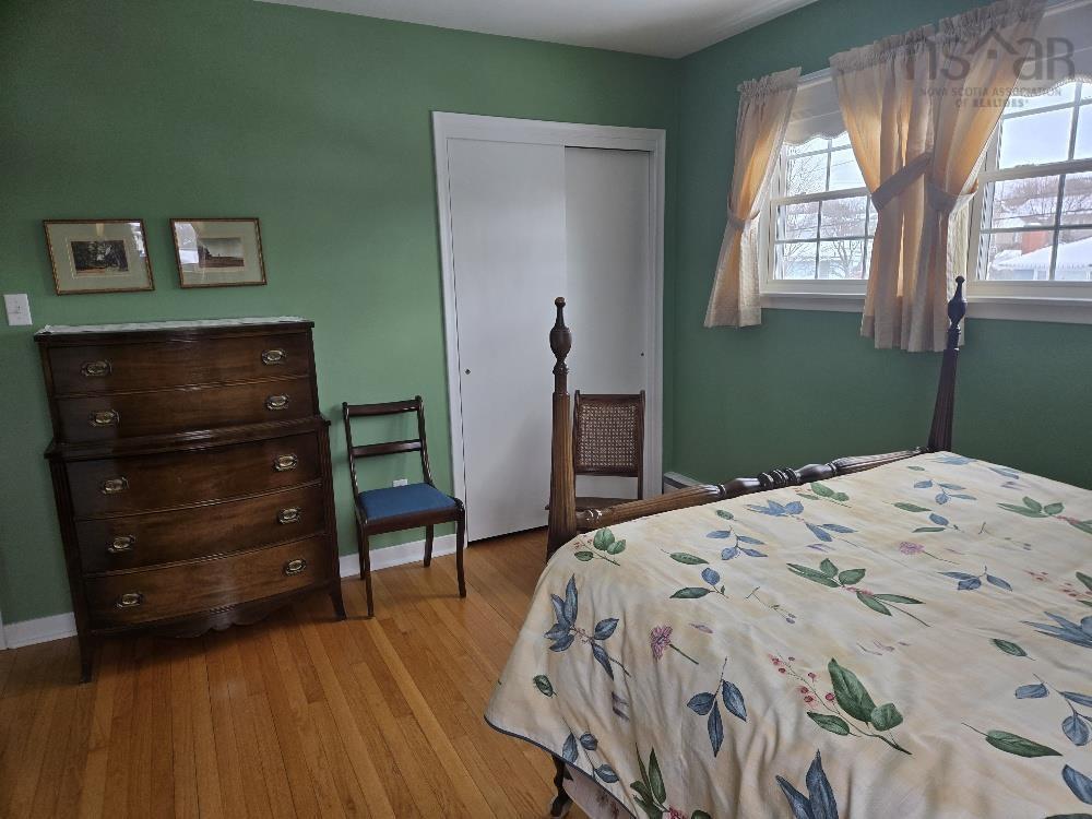 












35 Fairview Drive

,
Truro,




NS
B2N 1S2

