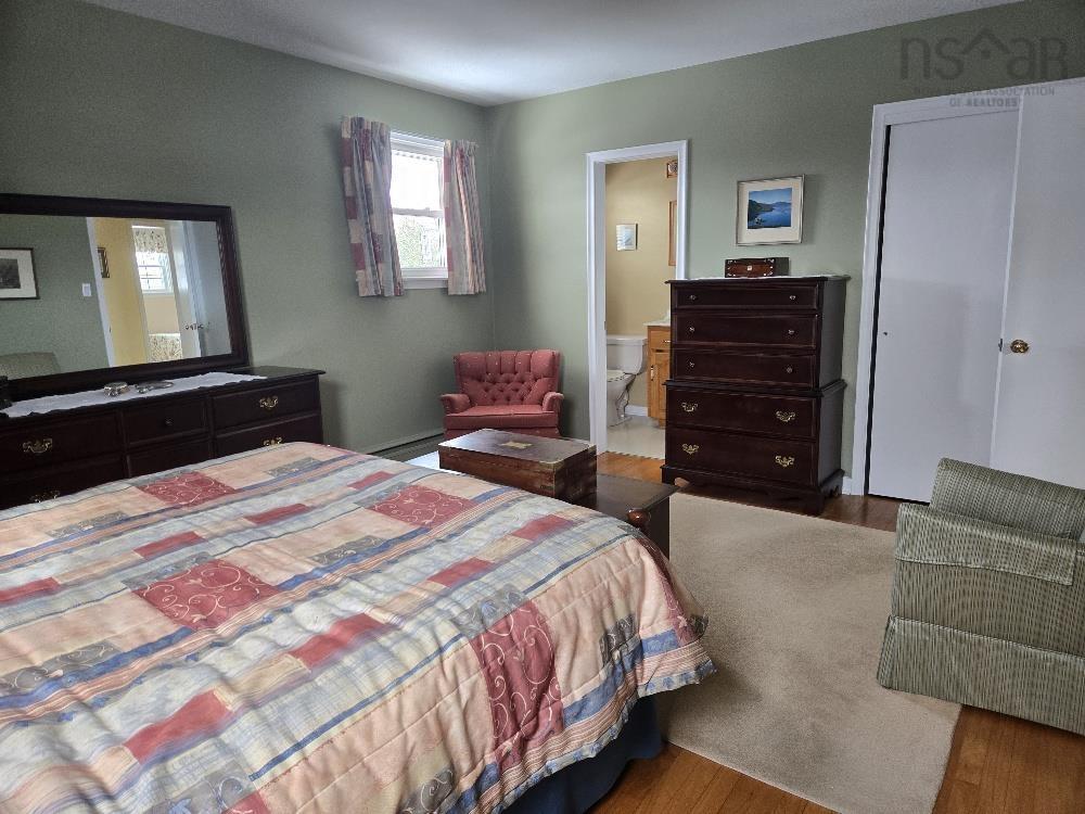 












35 Fairview Drive

,
Truro,




NS
B2N 1S2

