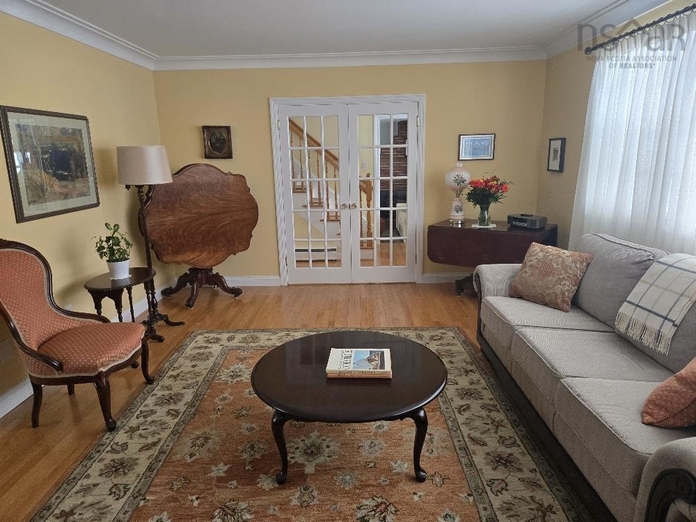 












35 Fairview Drive

,
Truro,




NS
B2N 1S2

