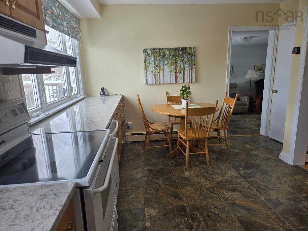 












35 Fairview Drive

,
Truro,




NS
B2N 1S2

