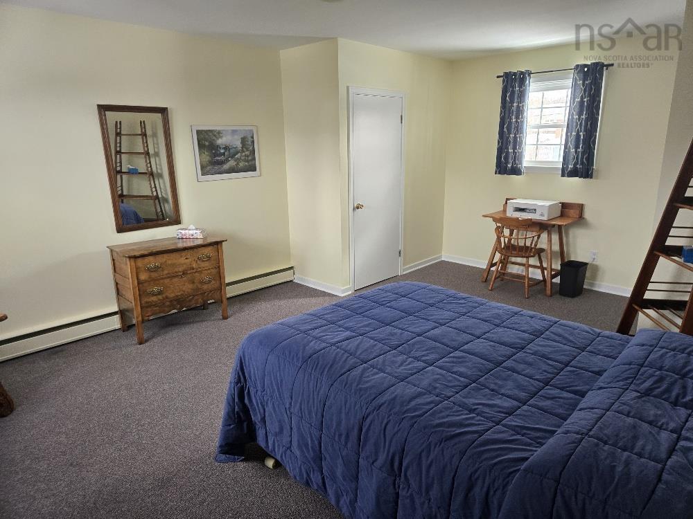 












35 Fairview Drive

,
Truro,




NS
B2N 1S2

