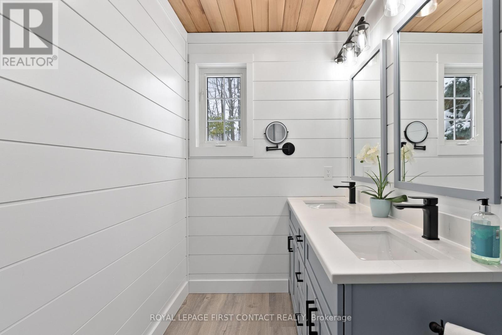 












3316 POINT BUSH COURT

,
Severn,




Ontario
L0K1S0

