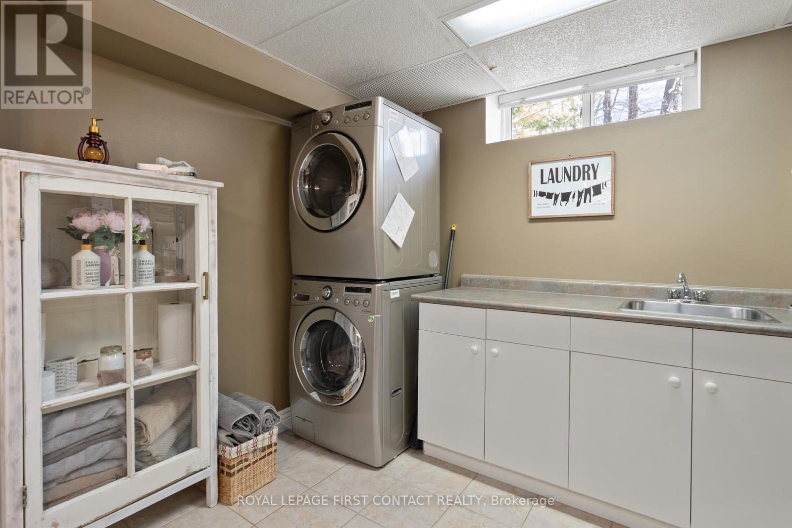 












3316 POINT BUSH COURT

,
Severn,




Ontario
L0K1S0

