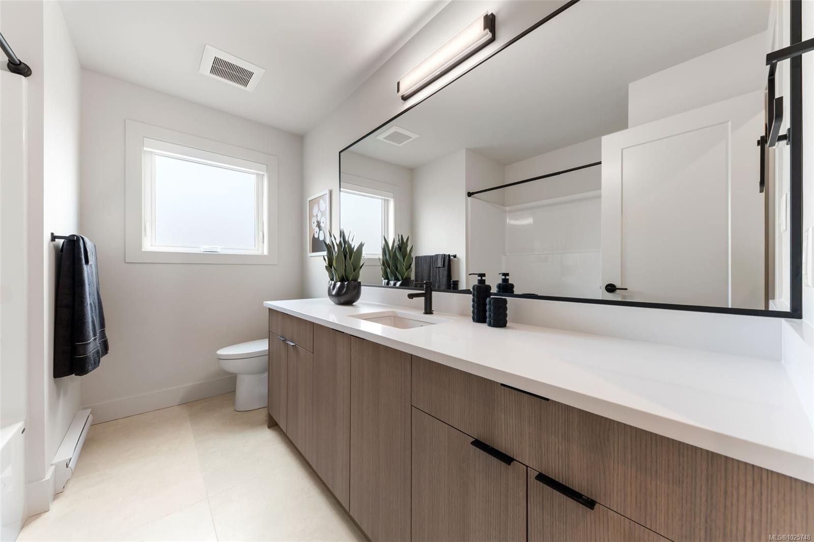 









3583


Temperate

Pl,
Colwood,




BC
V9C 0T3

