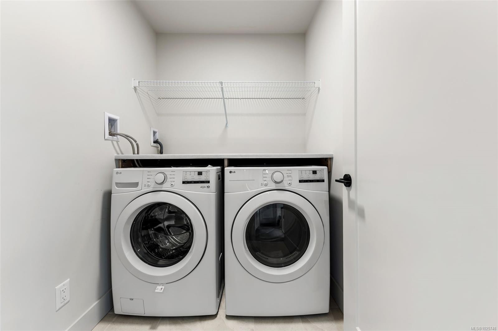 









3583


Temperate

Pl,
Colwood,




BC
V9C 0T3

