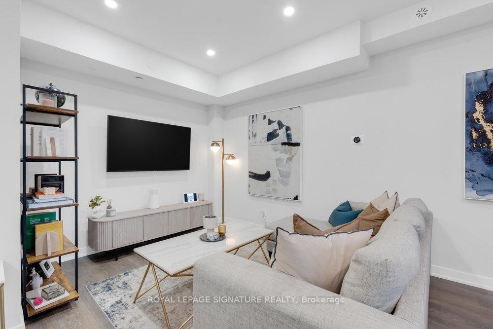 









1467


O'Connor

Drive, 4,
Toronto,




ON
M4B 0A7

