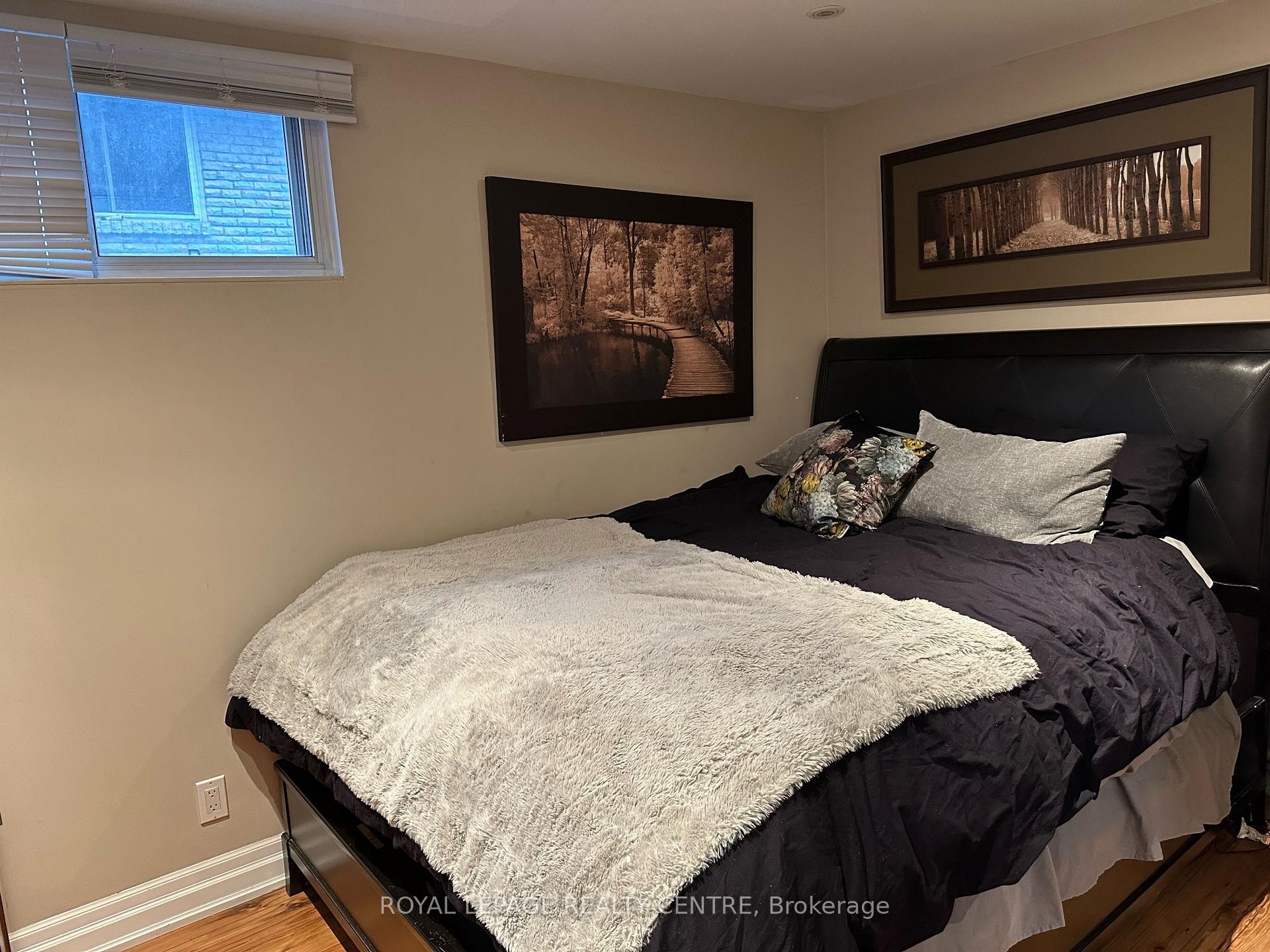 









824


Embassy

Avenue, Bsmt,
Mississauga,




ON
L5J 2Y2

