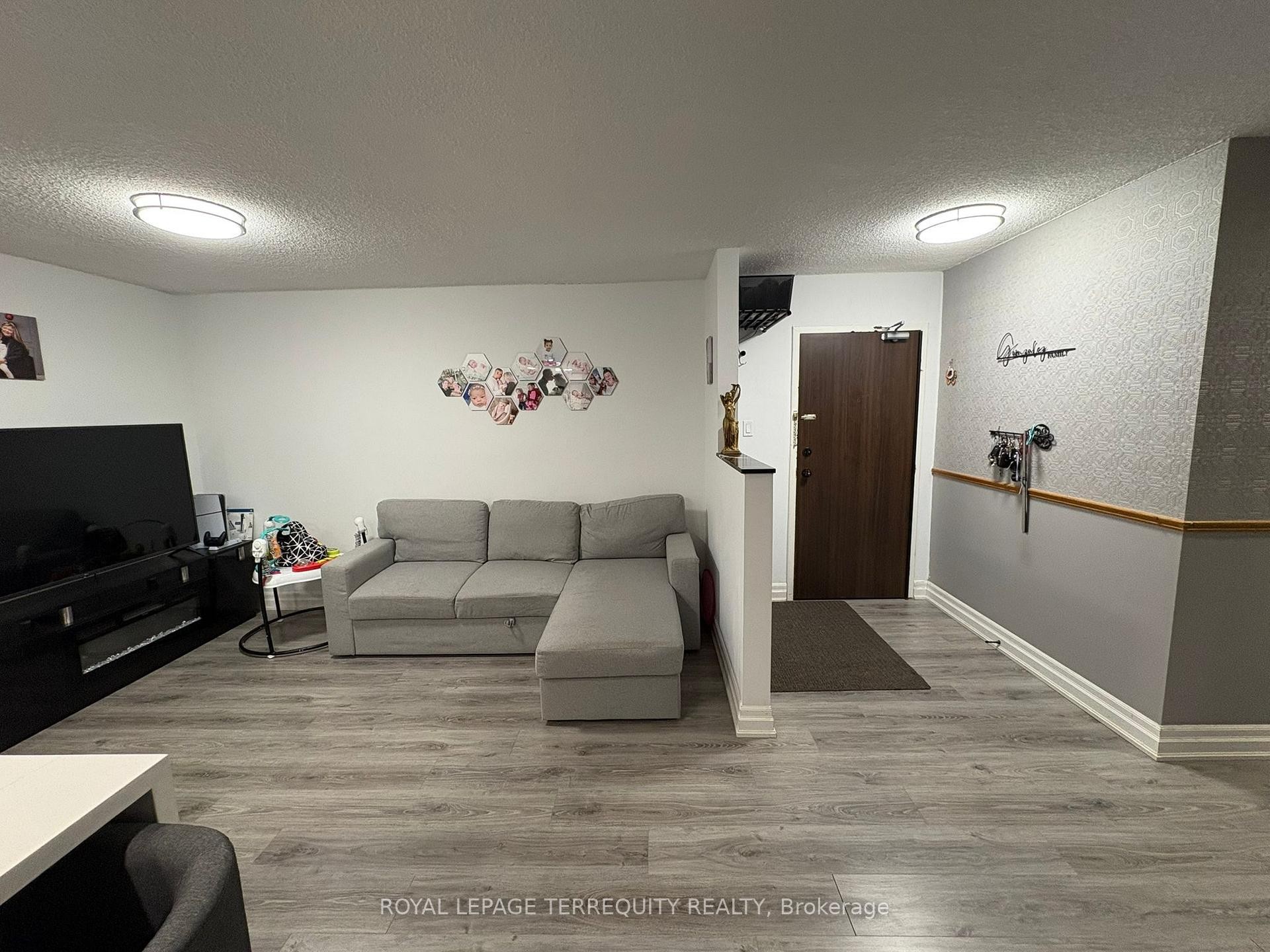 









966


Inverhouse

Drive, 206,
Mississauga,




ON
L5J 4B6

