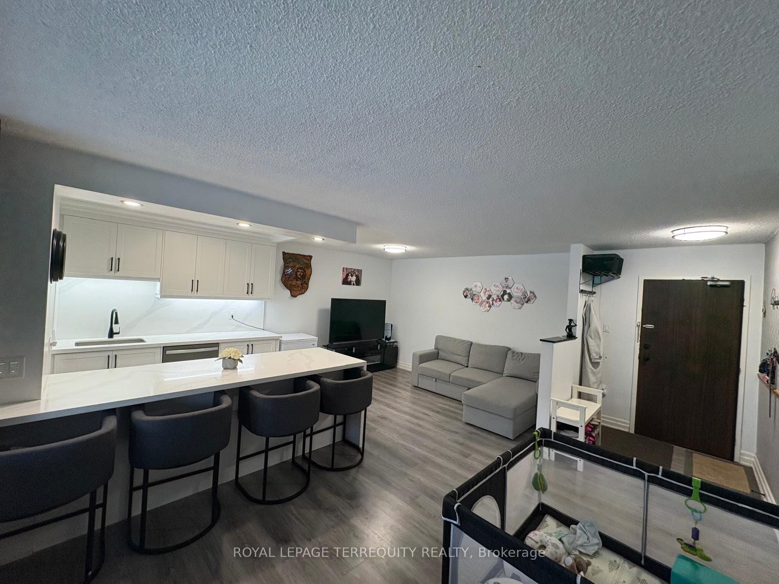 









966


Inverhouse

Drive, 206,
Mississauga,




ON
L5J 4B6

