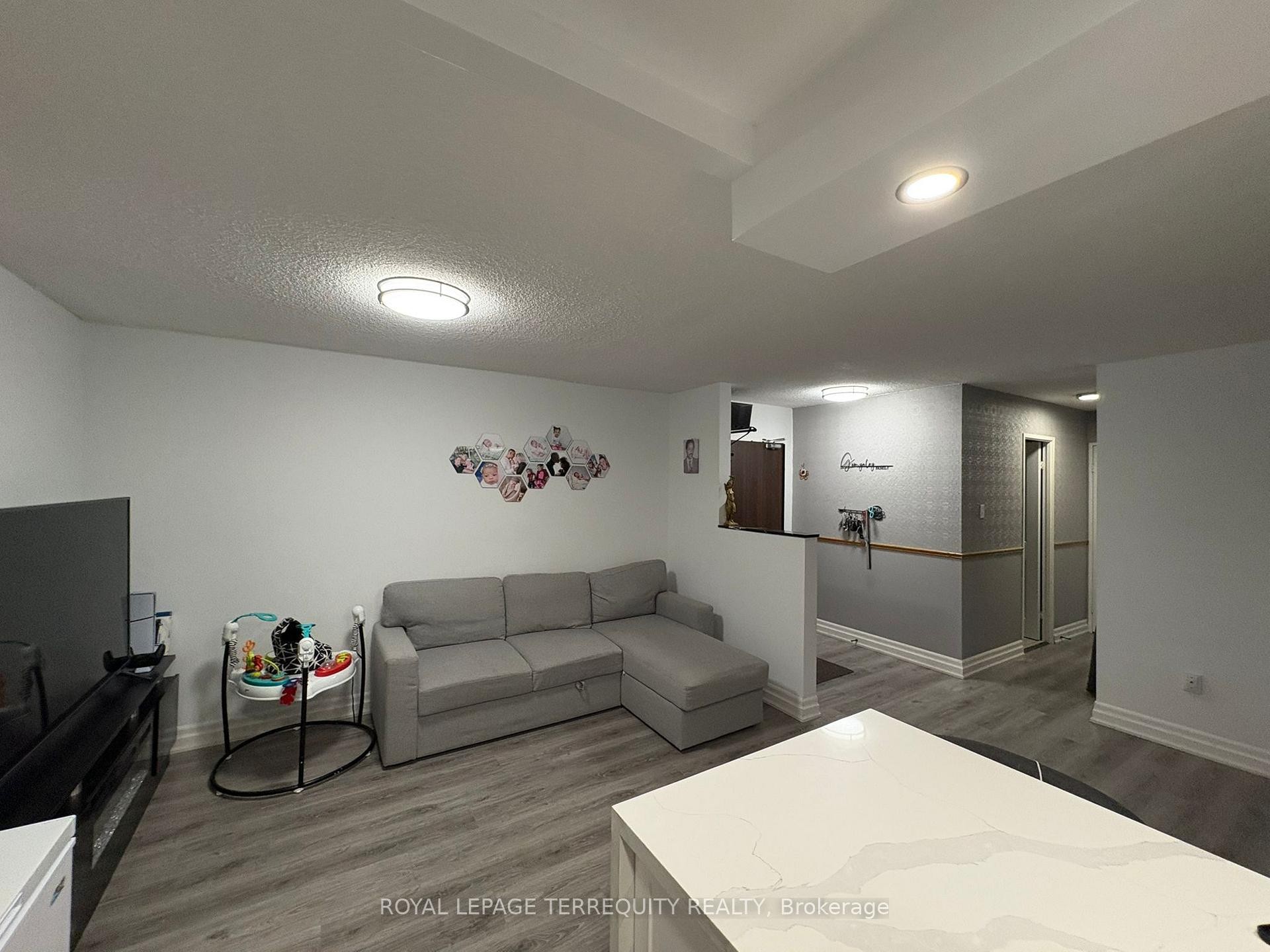 









966


Inverhouse

Drive, 206,
Mississauga,




ON
L5J 4B6

