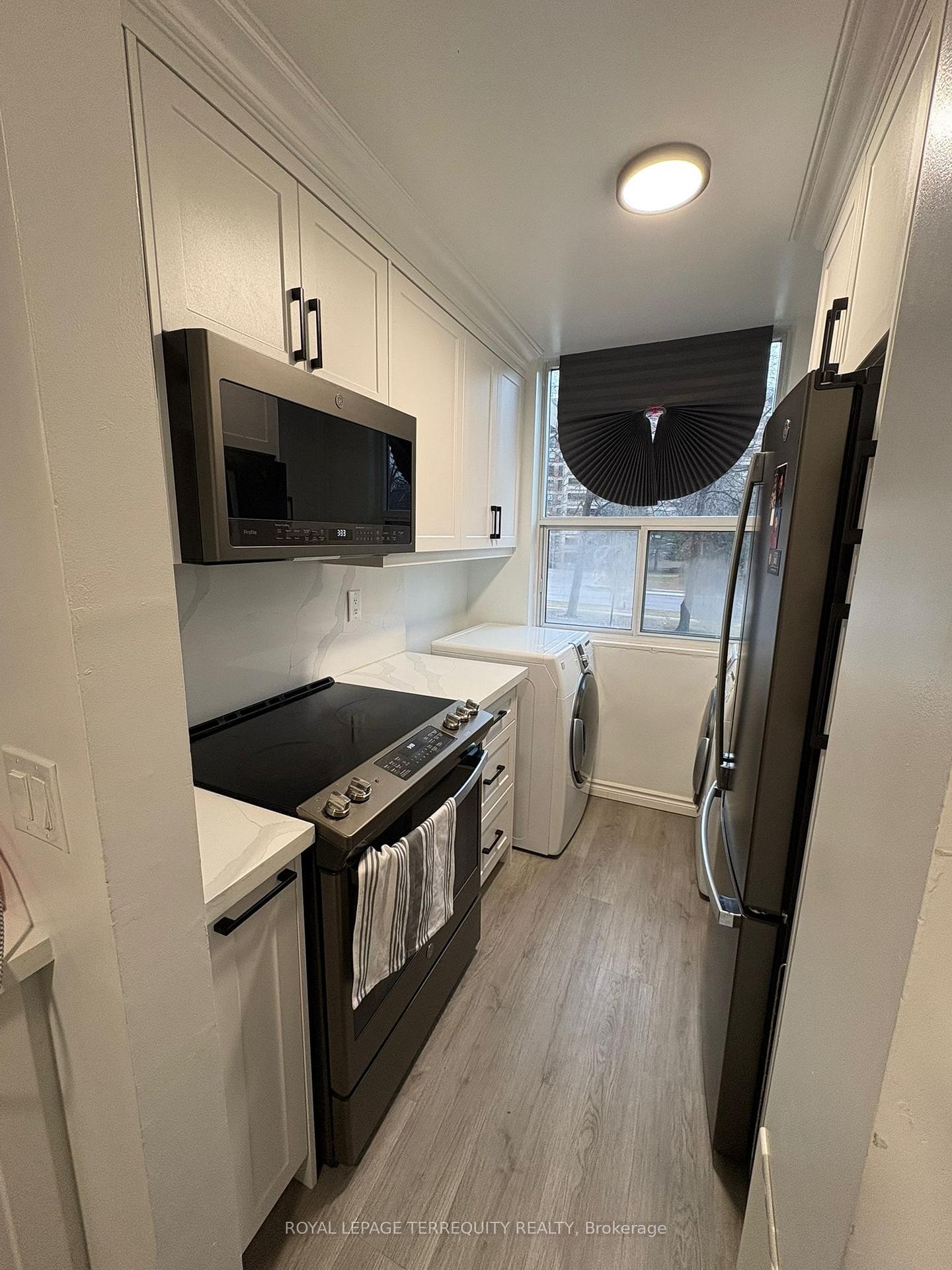 









966


Inverhouse

Drive, 206,
Mississauga,




ON
L5J 4B6

