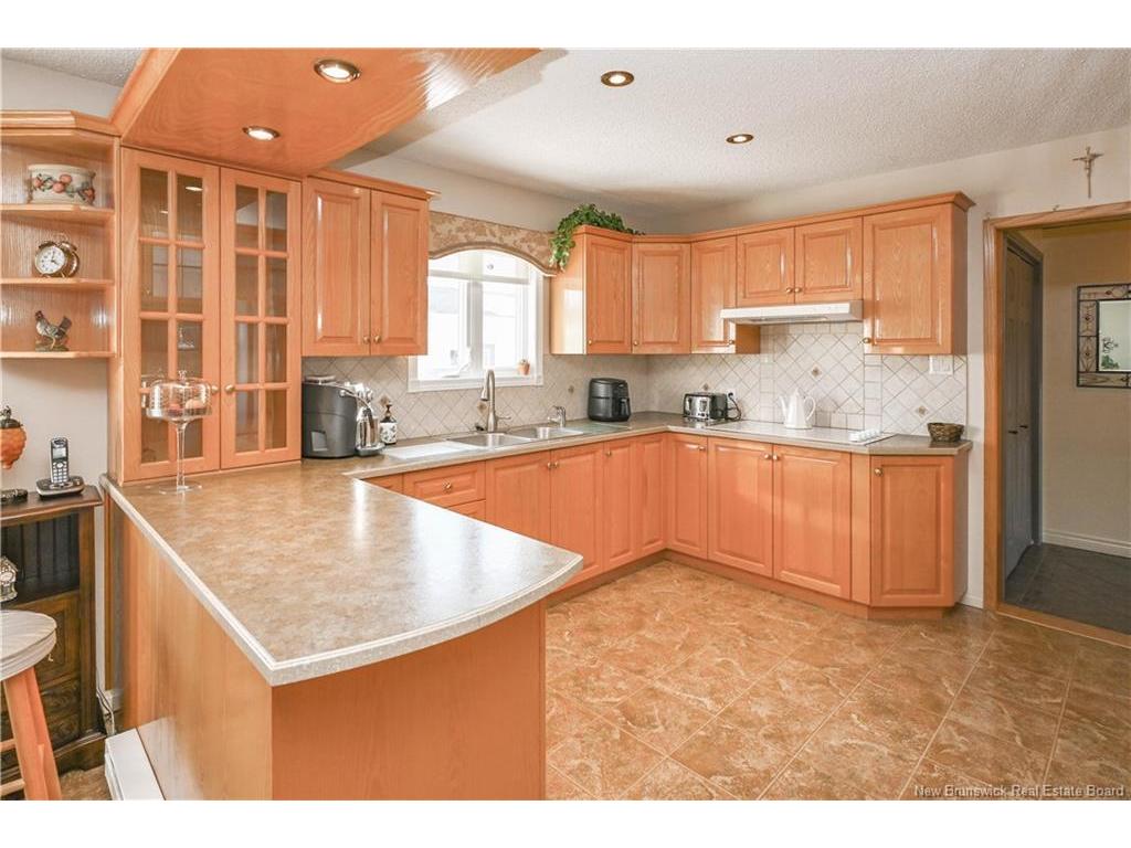 









262


Savard

ST,
Caraquet,




NB
E1W 1A4

