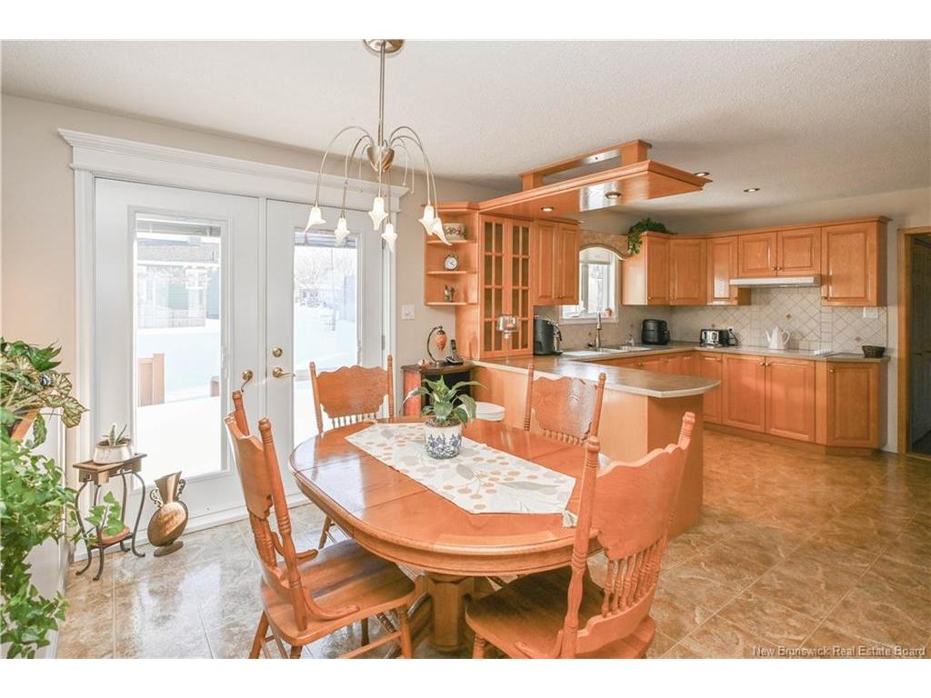 









262


Savard

ST,
Caraquet,




NB
E1W 1A4

