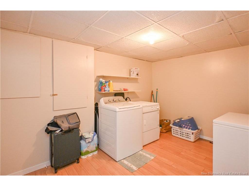 









262


Savard

ST,
Caraquet,




NB
E1W 1A4

