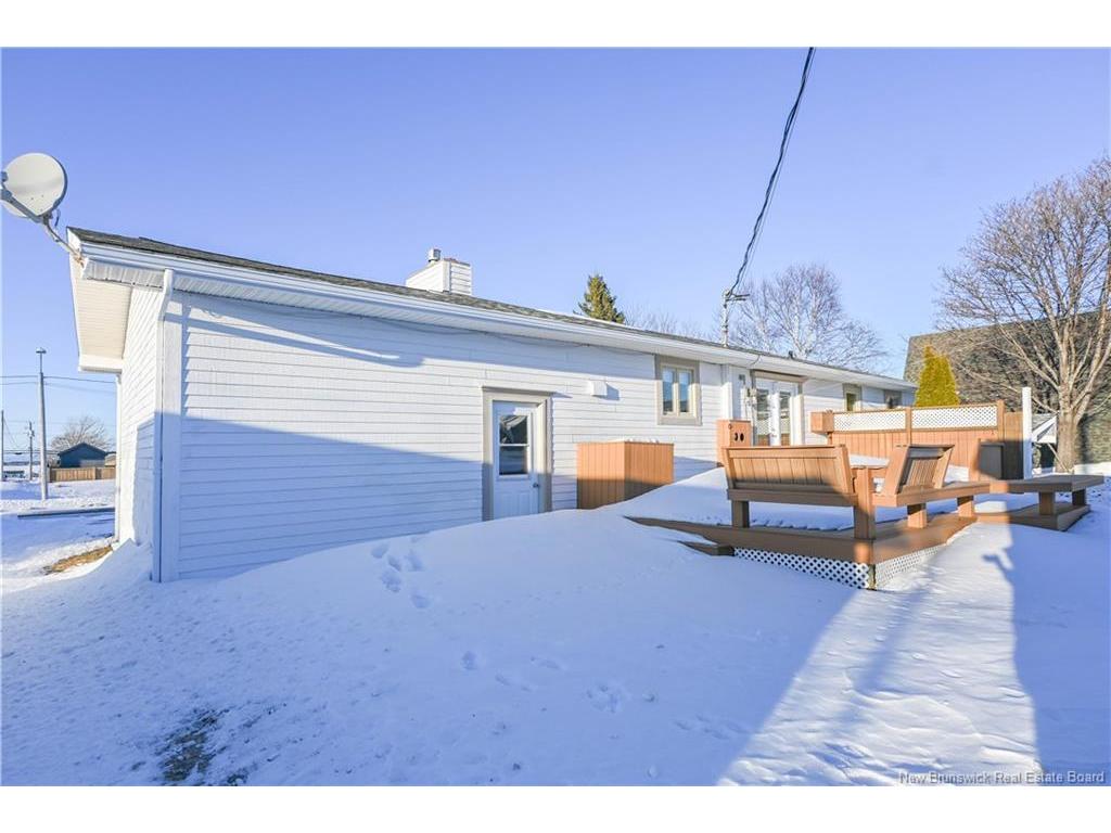 









262


Savard

ST,
Caraquet,




NB
E1W 1A4

