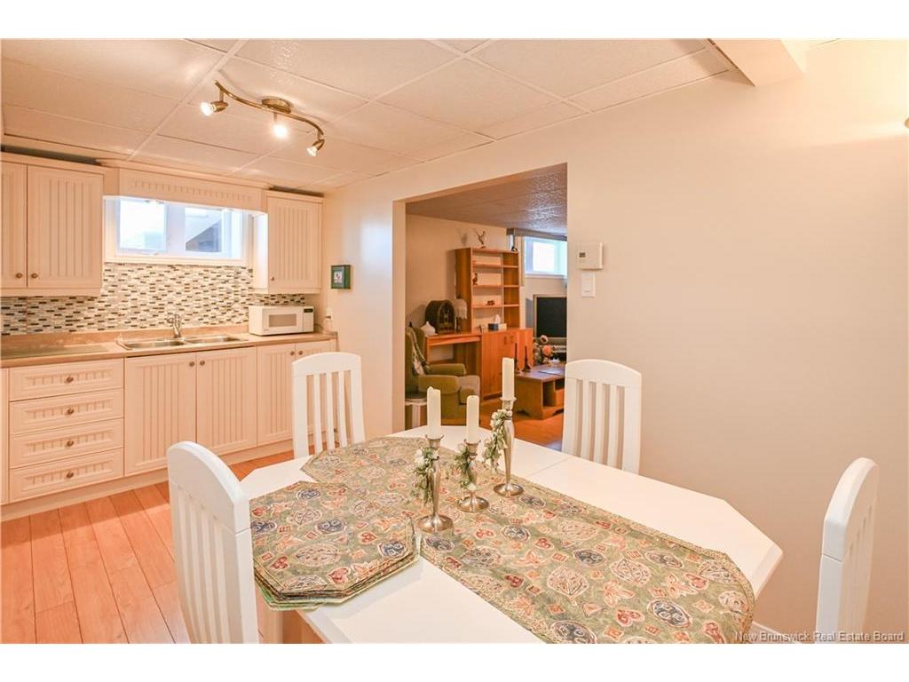 









262


Savard

ST,
Caraquet,




NB
E1W 1A4

