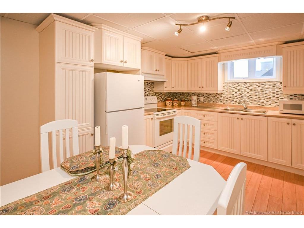 









262


Savard

ST,
Caraquet,




NB
E1W 1A4

