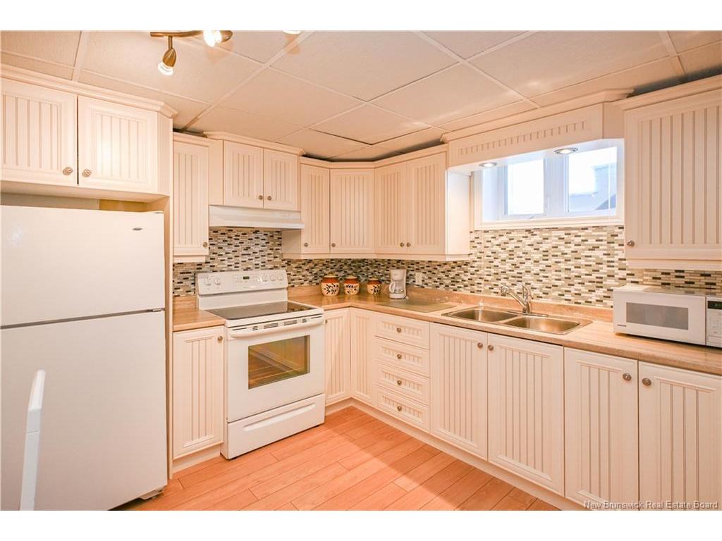 









262


Savard

ST,
Caraquet,




NB
E1W 1A4

