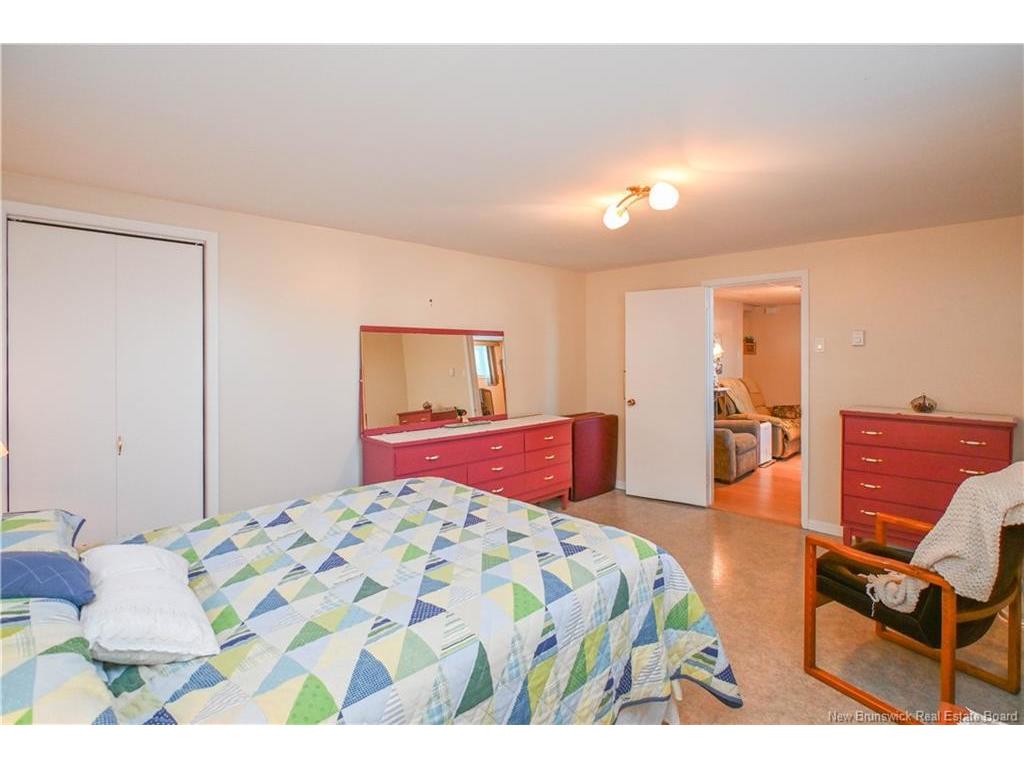 









262


Savard

ST,
Caraquet,




NB
E1W 1A4

