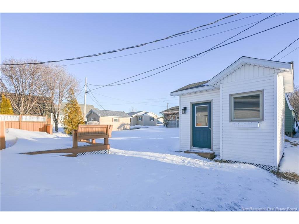 









262


Savard

ST,
Caraquet,




NB
E1W 1A4


