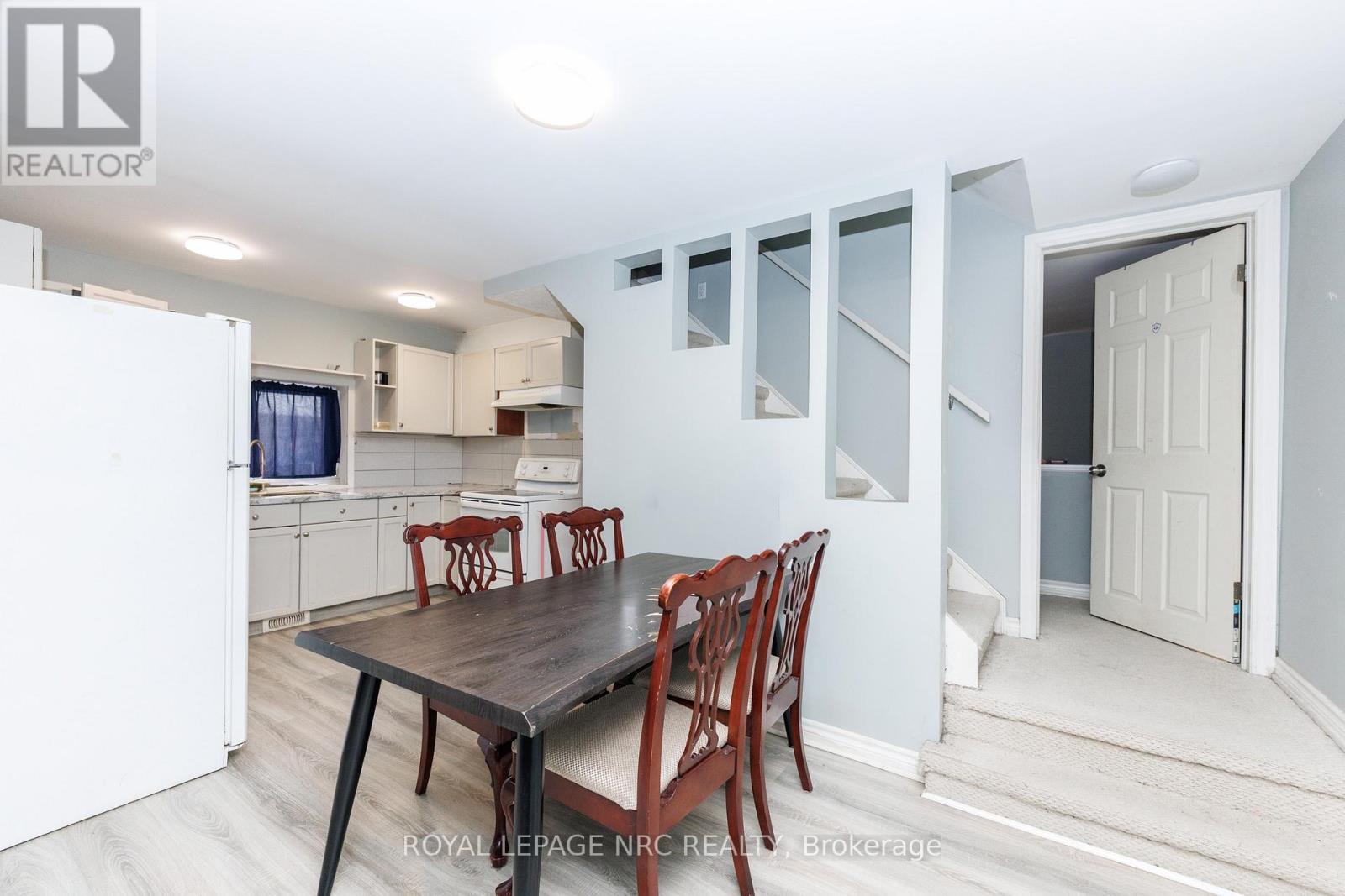 












625 LINCOLN STREET

,
Welland (Lincoln/Crowland),




Ontario
L3B4R2

