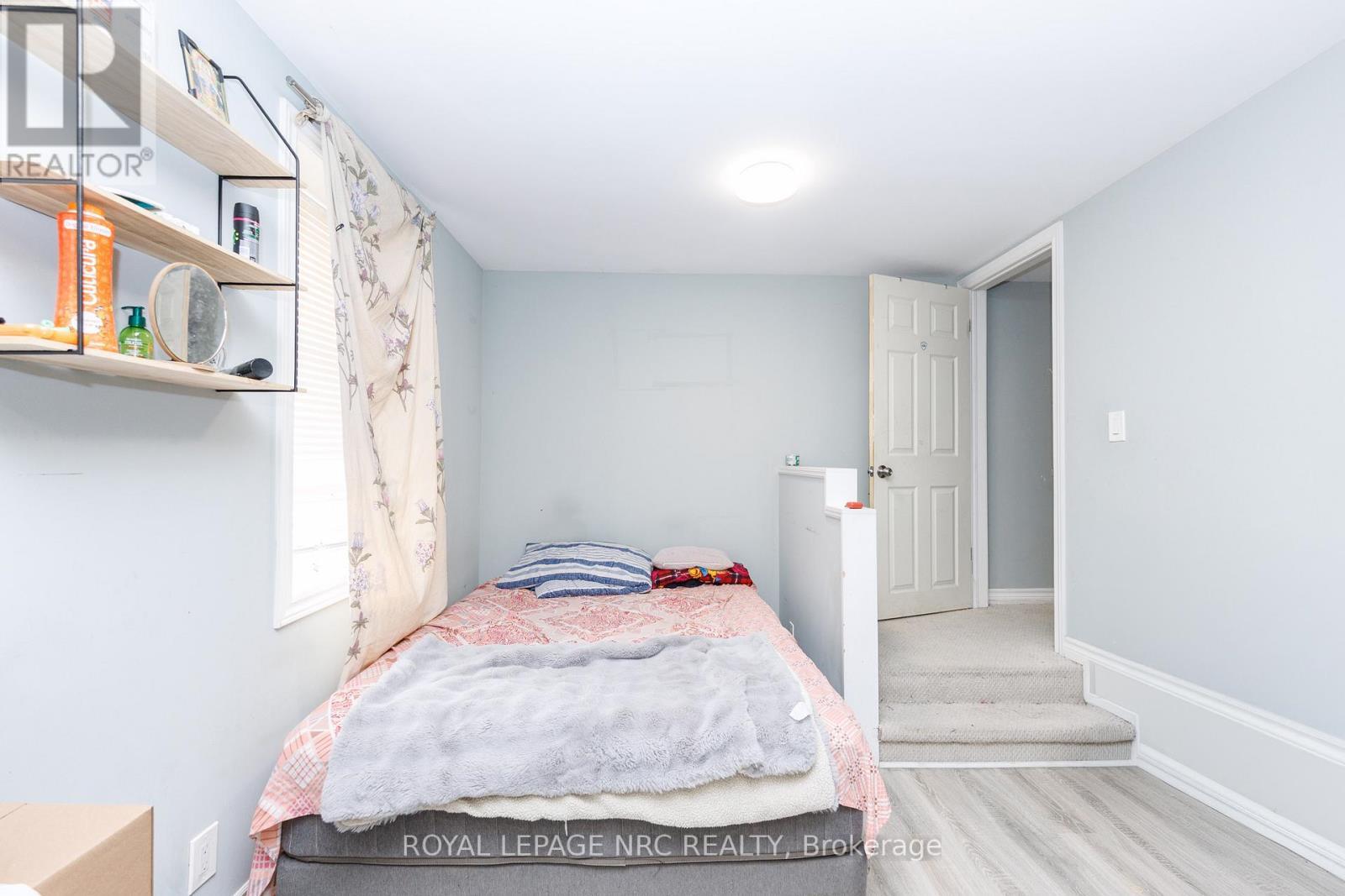 












625 LINCOLN STREET

,
Welland (Lincoln/Crowland),




Ontario
L3B4R2

