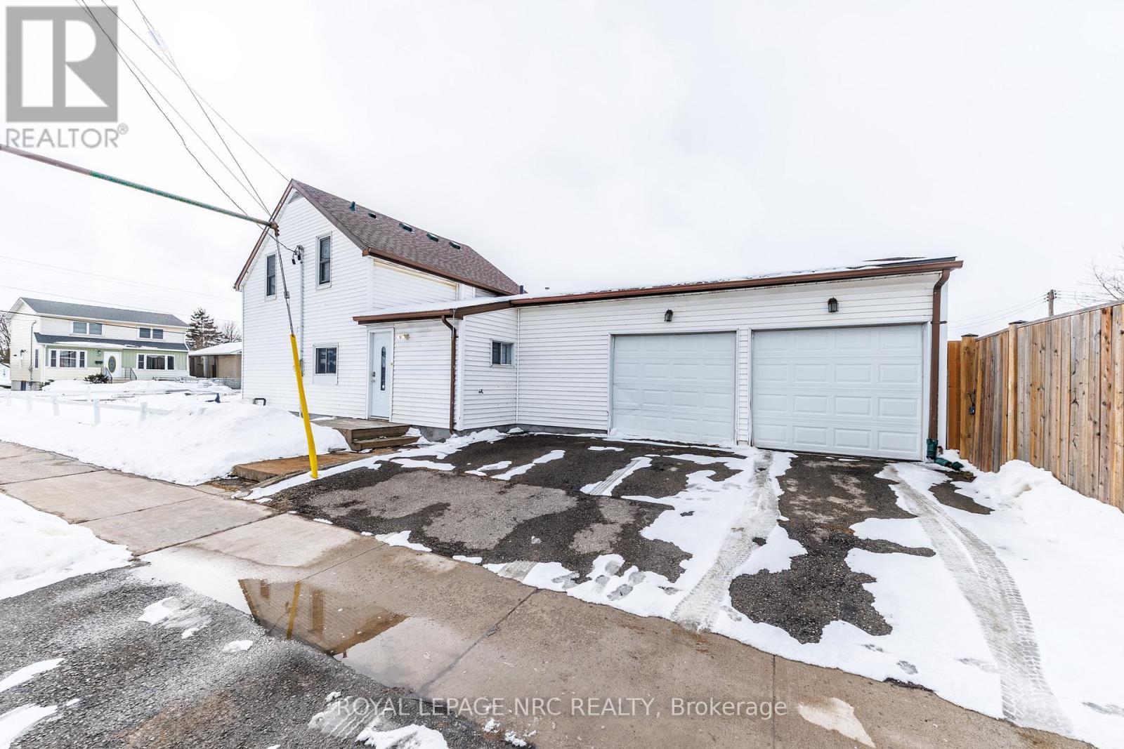 












625 LINCOLN STREET

,
Welland (Lincoln/Crowland),




Ontario
L3B4R2

