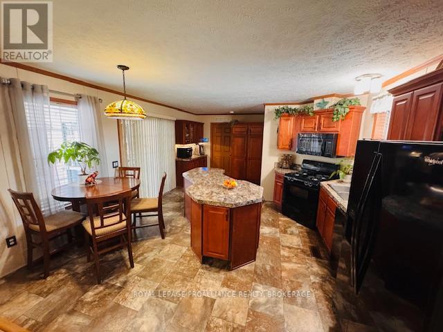 












22-3303 HIGHWAY 32

,
Front of Leeds & Seeleys Bay,




Ontario
K0H2N0

