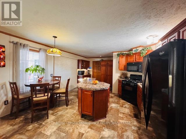 












22-3303 HIGHWAY 32

,
Front of Leeds & Seeleys Bay,




Ontario
K0H2N0

