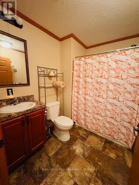 












22-3303 HIGHWAY 32

,
Front of Leeds & Seeleys Bay,




Ontario
K0H2N0

