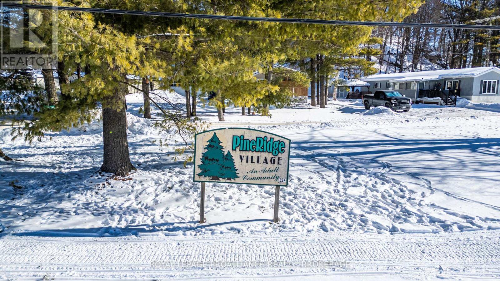 












22-3303 HIGHWAY 32

,
Front of Leeds & Seeleys Bay,




Ontario
K0H2N0

