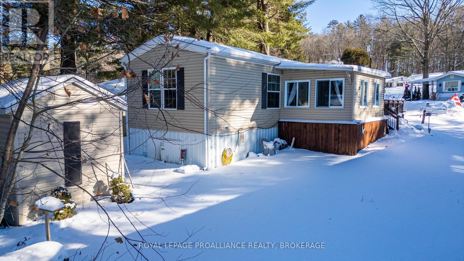 












22-3303 HIGHWAY 32

,
Front of Leeds & Seeleys Bay,




Ontario
K0H2N0

