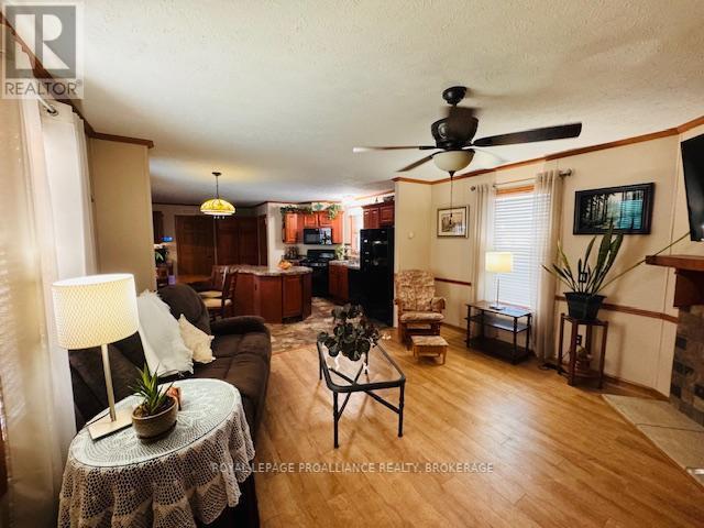 












22-3303 HIGHWAY 32

,
Front of Leeds & Seeleys Bay,




Ontario
K0H2N0

