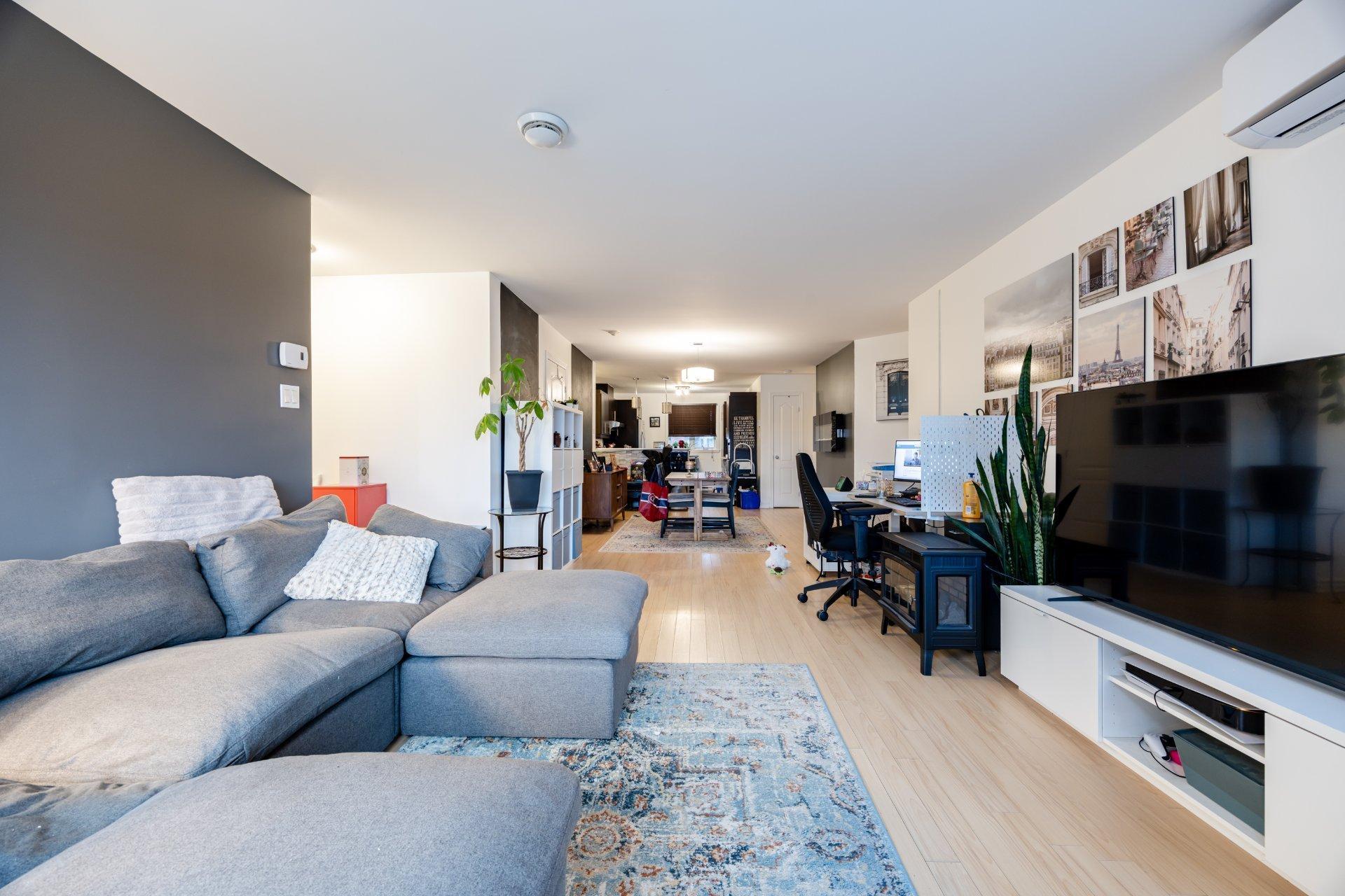 









5625


Rue Condor

, 2,
Brossard,




QC
J4Z0A4

