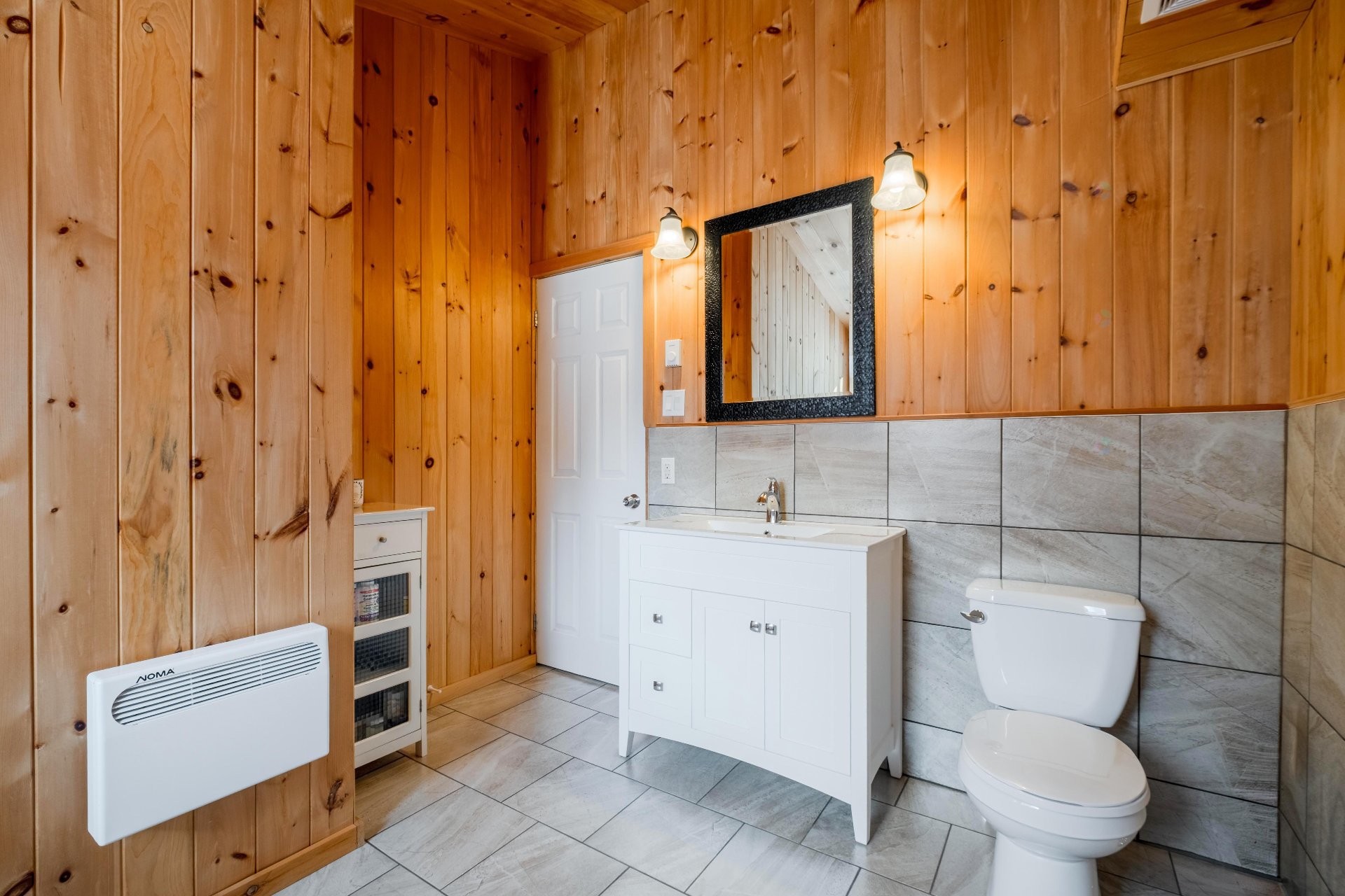 









6970


Rue Émery-Fontaine

,
Sherbrooke (Brompton/Rock Forest/Saint-Élie/Deauville),




QC
J1N2S8

