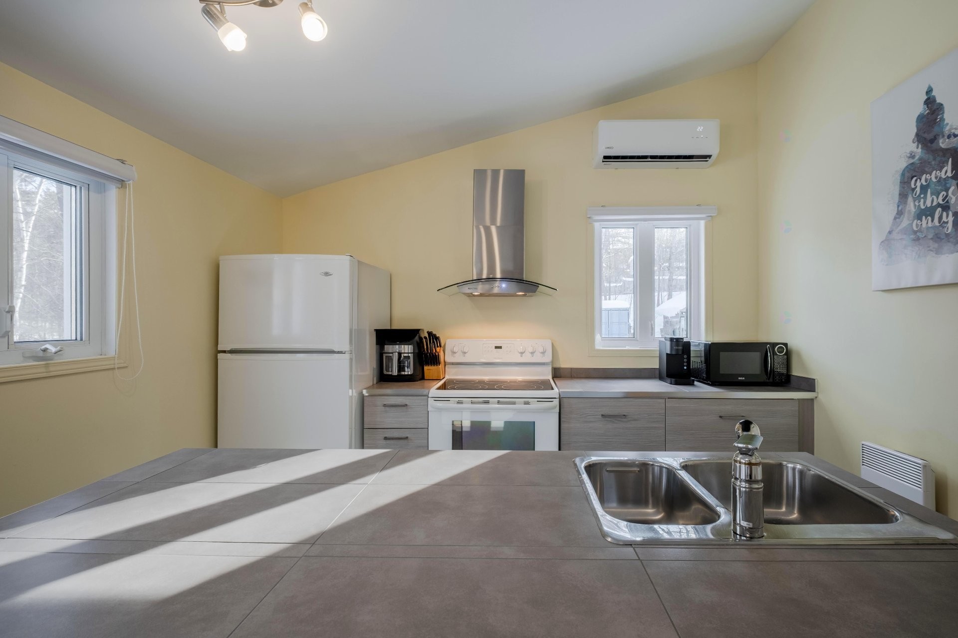 









6970


Rue Émery-Fontaine

,
Sherbrooke (Brompton/Rock Forest/Saint-Élie/Deauville),




QC
J1N2S8


