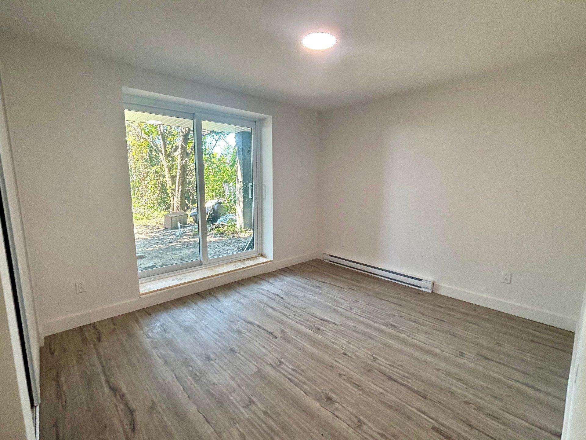 









2134


Boul. Grand

,
Montréal (Côte-des-Neiges/Notre-Dame-de-Grâce),




QC
H4B2W8

