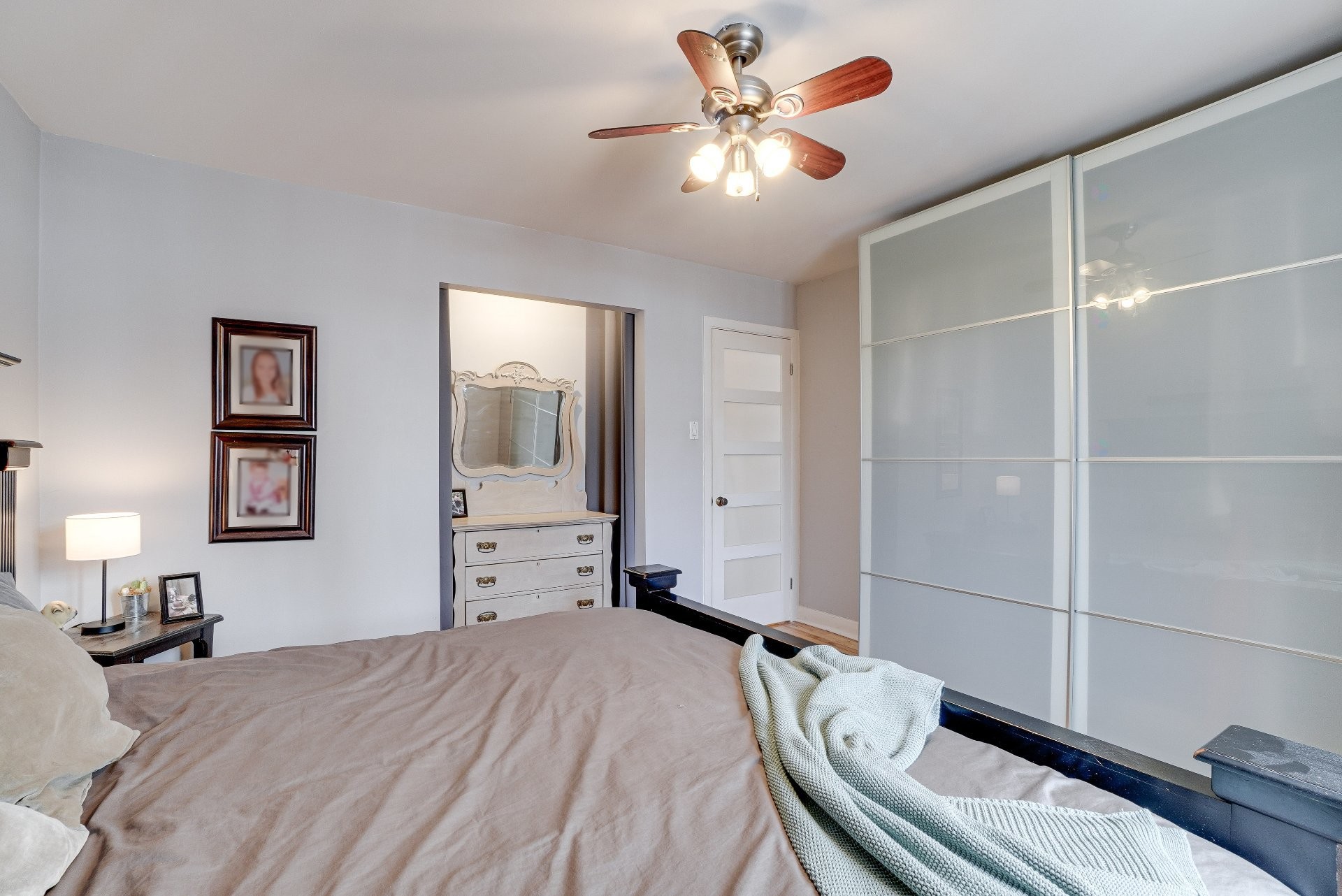 









18


Rue Archambault

,
Charlemagne,




QC
J5Z1Z8

