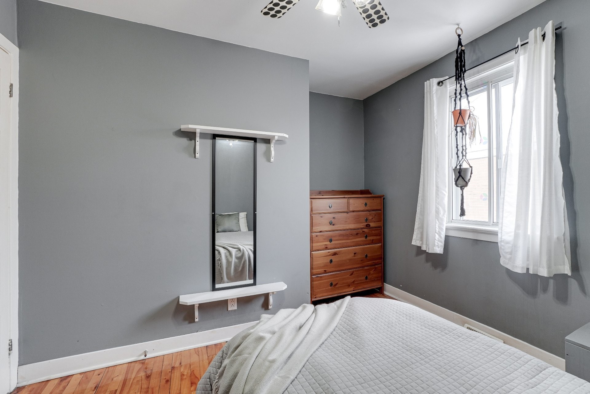 









18


Rue Archambault

,
Charlemagne,




QC
J5Z1Z8

