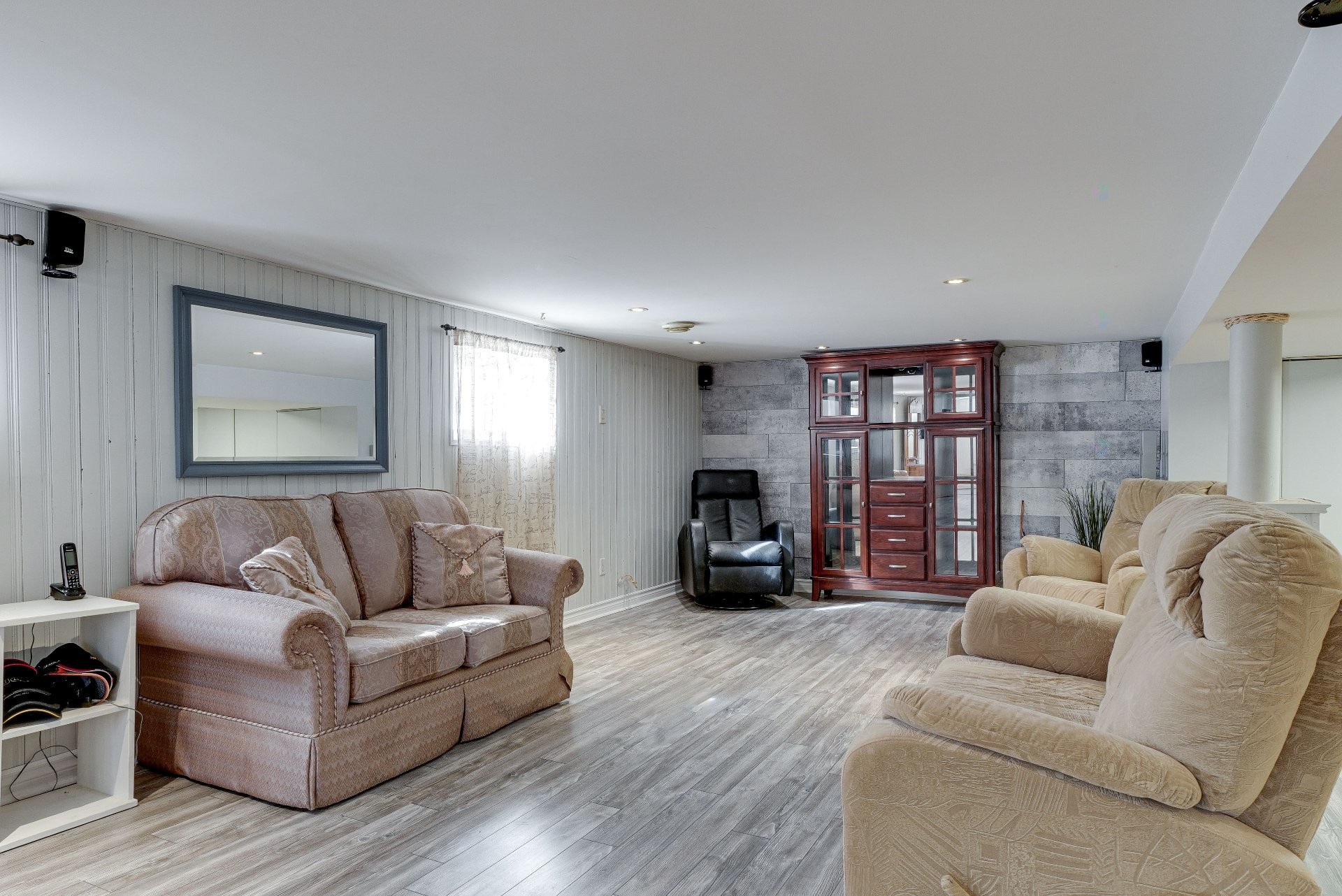 









18


Rue Archambault

,
Charlemagne,




QC
J5Z1Z8

