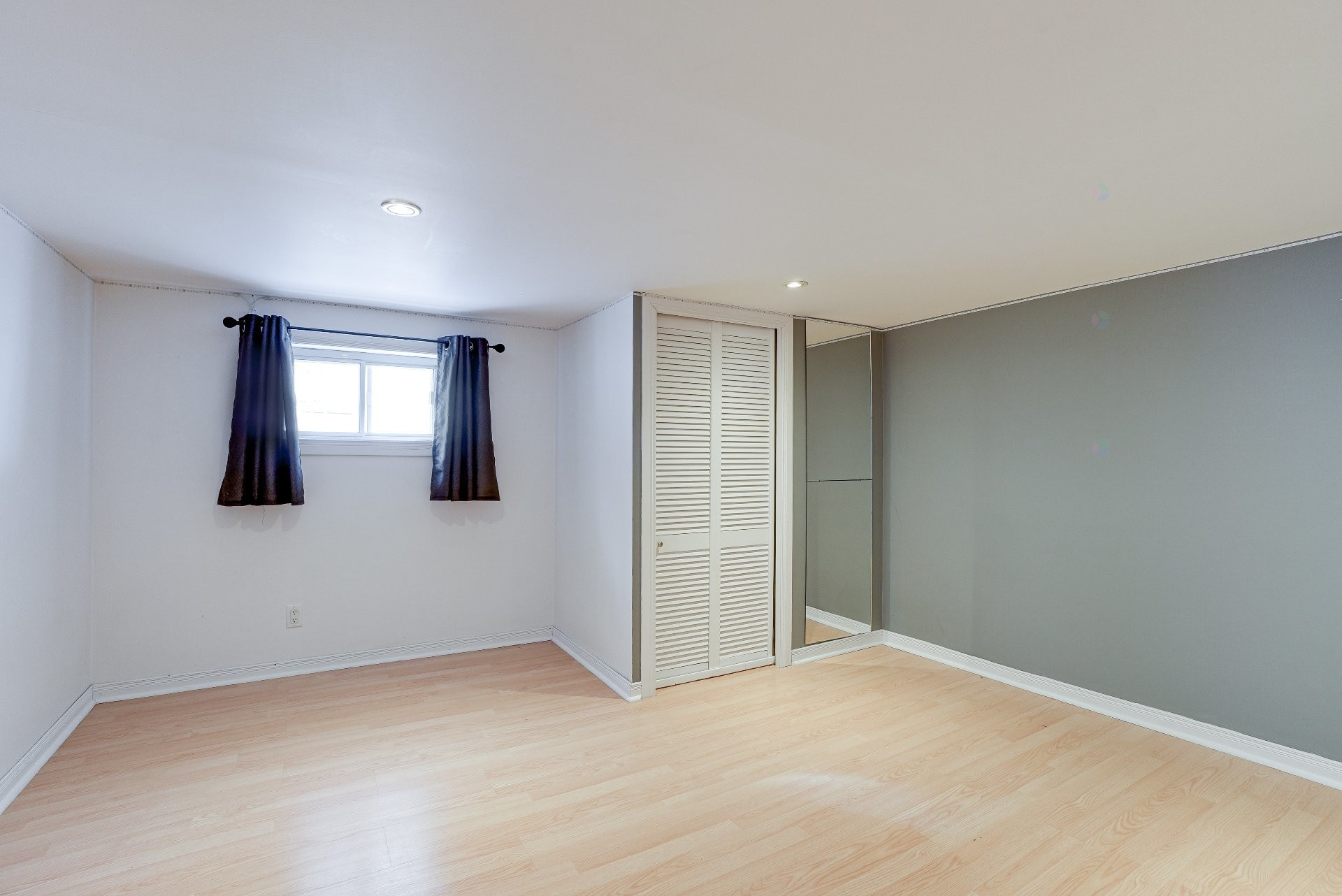 









18


Rue Archambault

,
Charlemagne,




QC
J5Z1Z8

