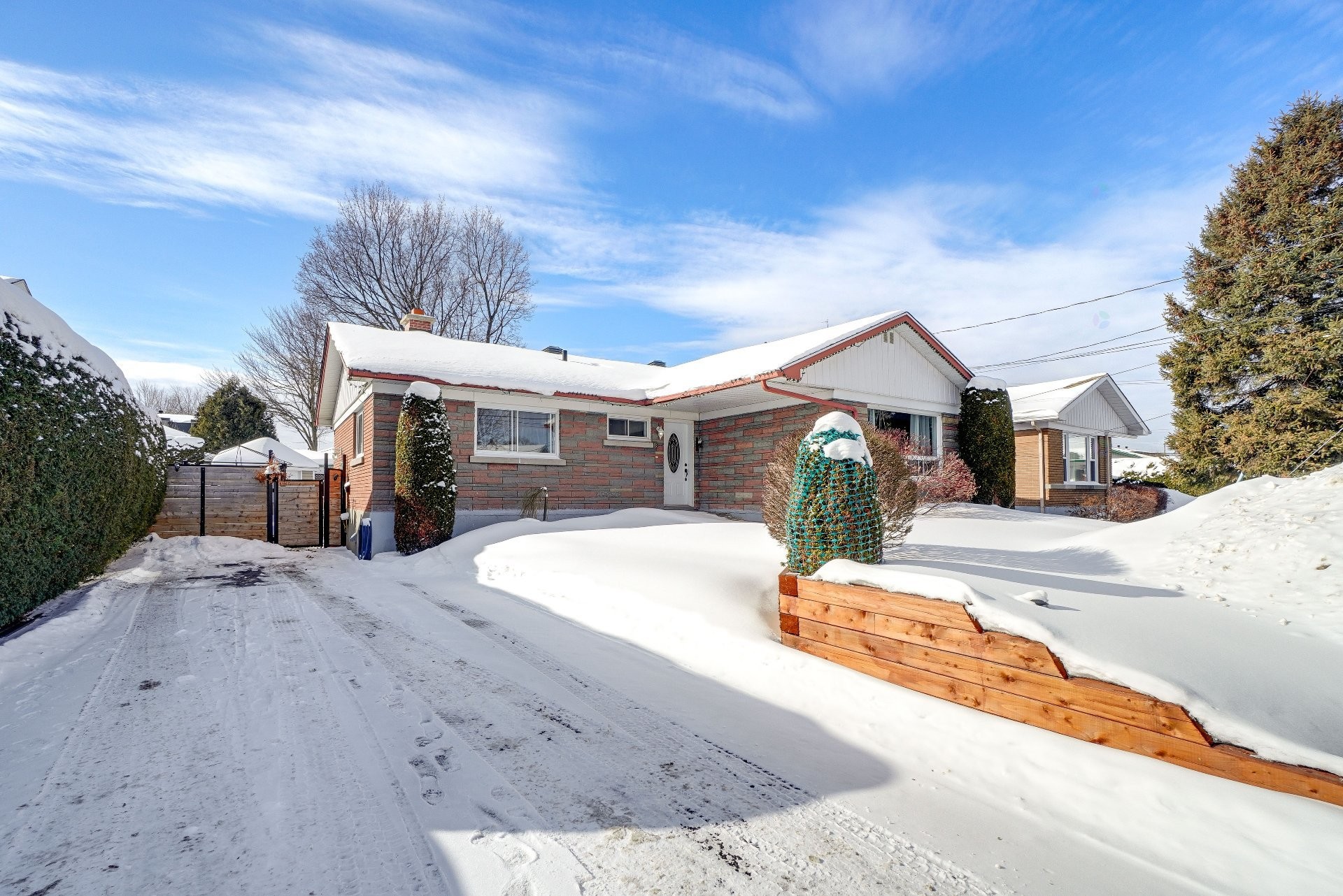 









18


Rue Archambault

,
Charlemagne,




QC
J5Z1Z8

